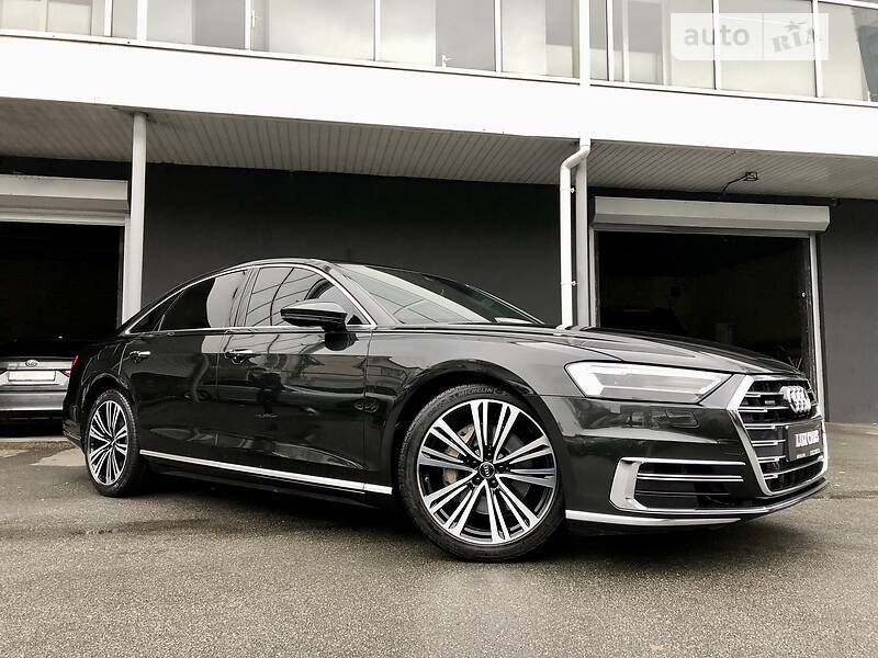 Седан Audi A8 2018 в Києві