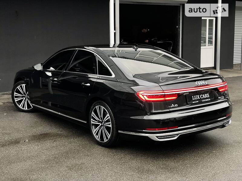 Седан Audi A8 2018 в Києві