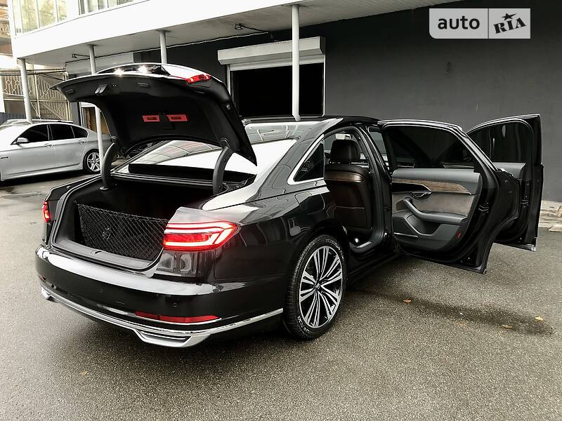 Седан Audi A8 2018 в Києві