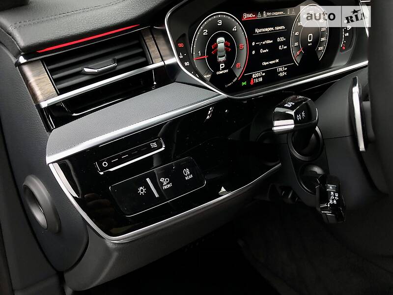Седан Audi A8 2018 в Києві