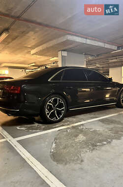 Седан Audi A8 2012 в Києві