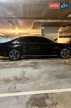 Седан Audi A8 2012 в Киеве