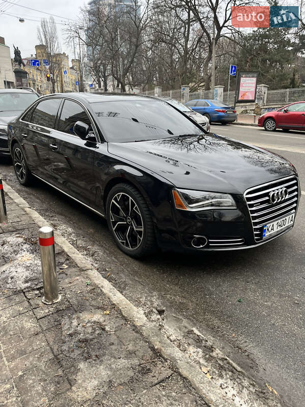 Седан Audi A8 2012 в Киеве