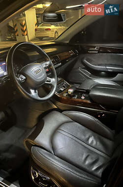 Седан Audi A8 2012 в Києві