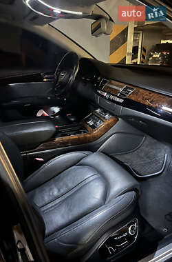 Седан Audi A8 2012 в Києві