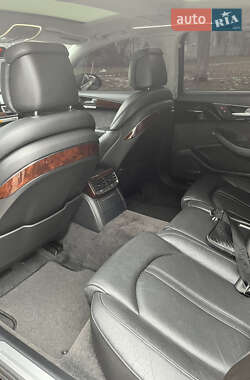 Седан Audi A8 2012 в Києві