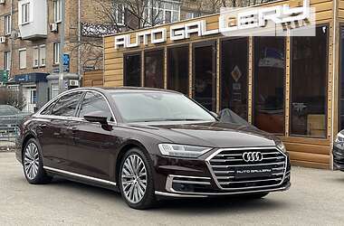 Седан Audi A8 2018 в Киеве