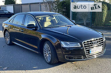 Седан Audi A8 2016 в 
