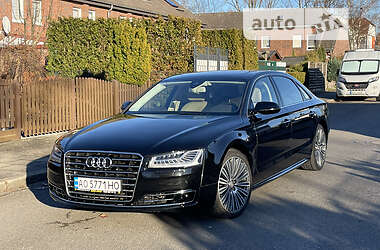 Седан Audi A8 2016 в 