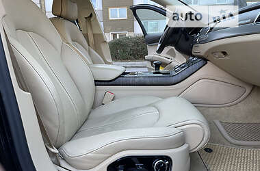 Седан Audi A8 2016 в 