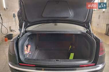 Седан Audi A8 2002 в 