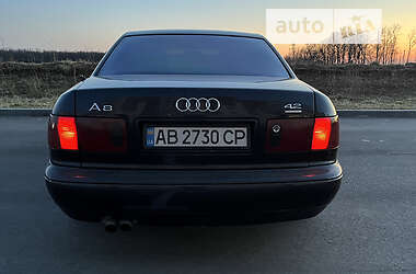 Седан Audi A8 1996 в 