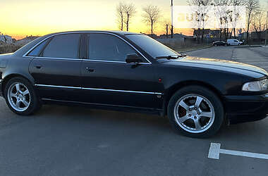 Седан Audi A8 1996 в 
