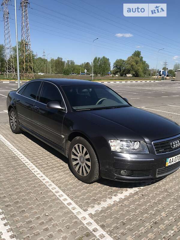 Седан Audi A8 2003 в Киеве