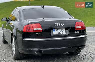 Седан Audi A8 2005 в 