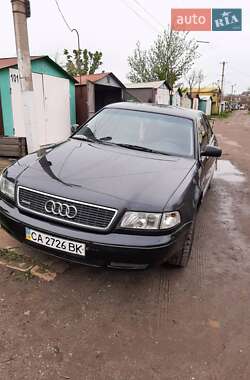 Седан Audi A8 1995 в Одессе