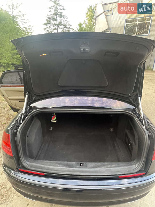 Седан Audi A8 2007 в Черновцах