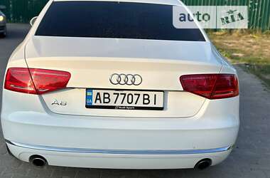 Седан Audi A8 2012 в Виннице
