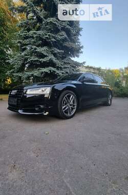 Седан Audi A8 2016 в 