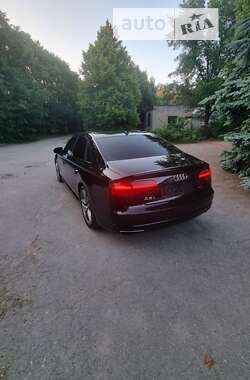 Седан Audi A8 2016 в 
