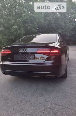 Седан Audi A8 2016 в 