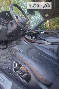 Седан Audi A8 2016 в 