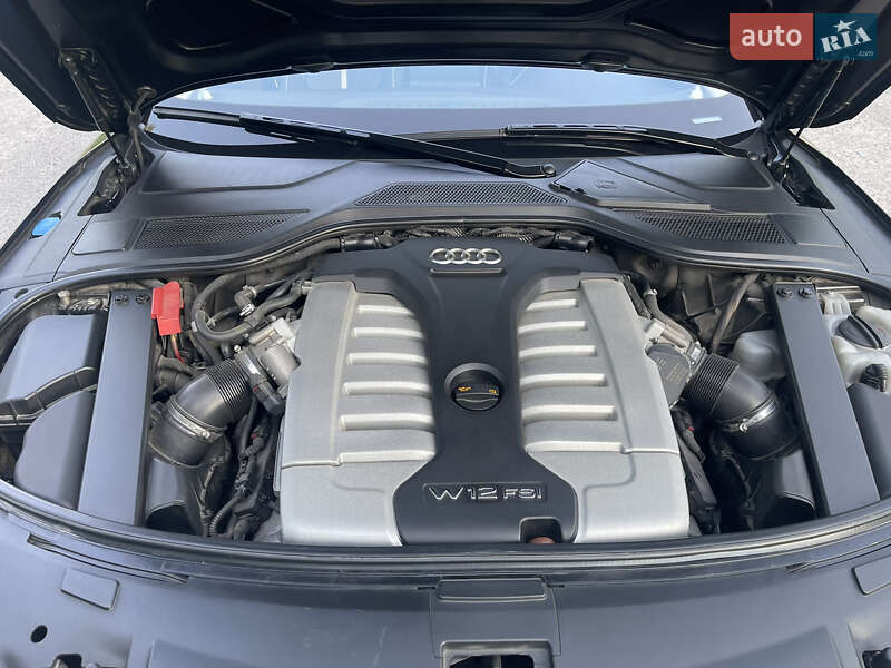 Седан Audi A8 2012 в Днепре