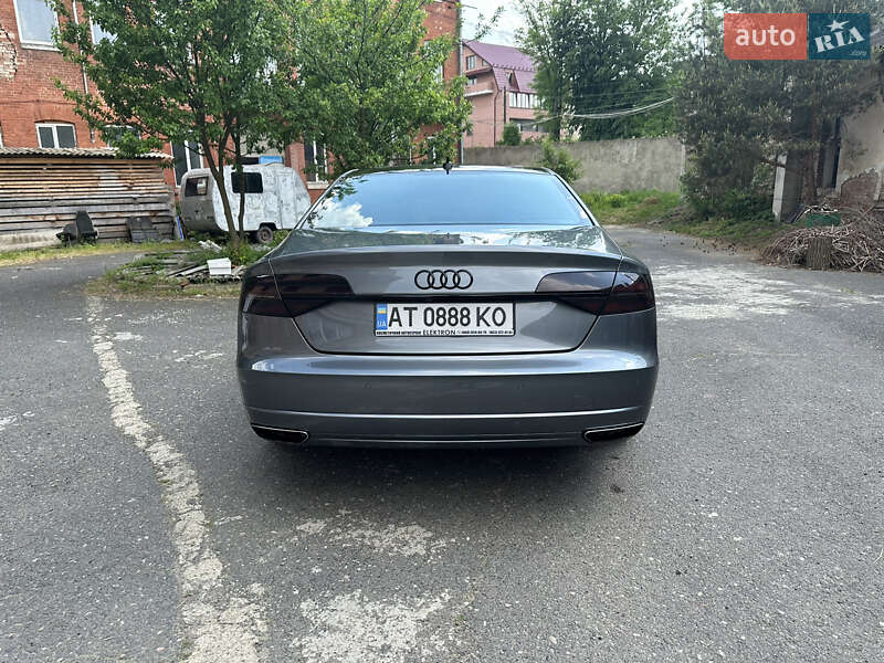 Седан Audi A8 2016 в Коломиї
