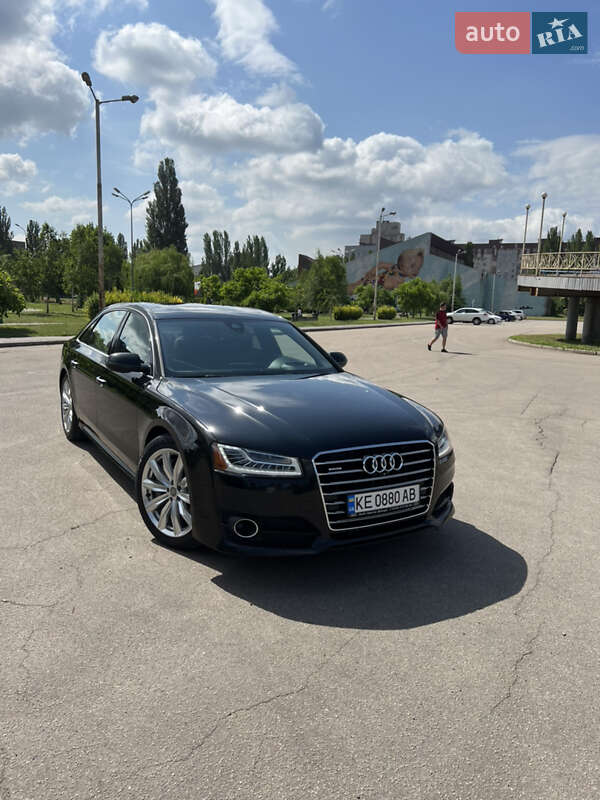 Седан Audi A8 2016 в Кривому Розі