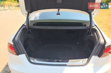 Седан Audi A8 2015 в Ивано-Франковске