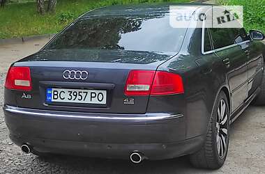 Седан Audi A8 2003 в Ровно