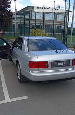 Седан Audi A8 2001 в Киеве