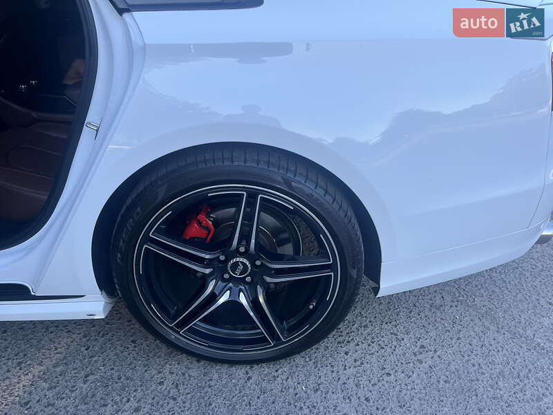 Седан Audi A8 2012 в Одессе