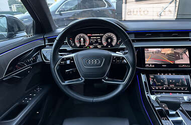 Седан Audi A8 2018 в Киеве