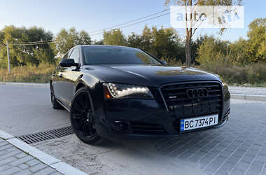 Седан Audi A8 2013 в Львові