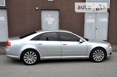 Седан Audi A8 2005 в 