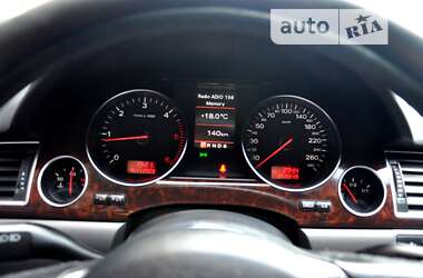 Седан Audi A8 2005 в 