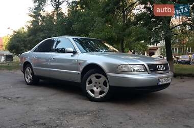 Седан Audi A8 1995 в Краматорске