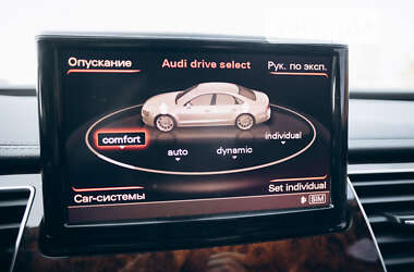 Седан Audi A8 2011 в Чернівцях