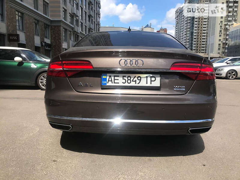 Седан Audi A8 2014 в Киеве