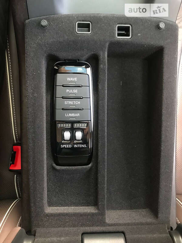 Седан Audi A8 2014 в Киеве