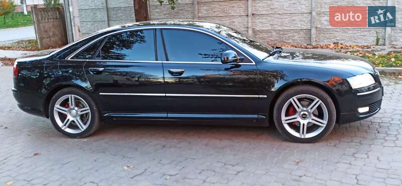 Седан Audi A8 2009 в Ивано-Франковске