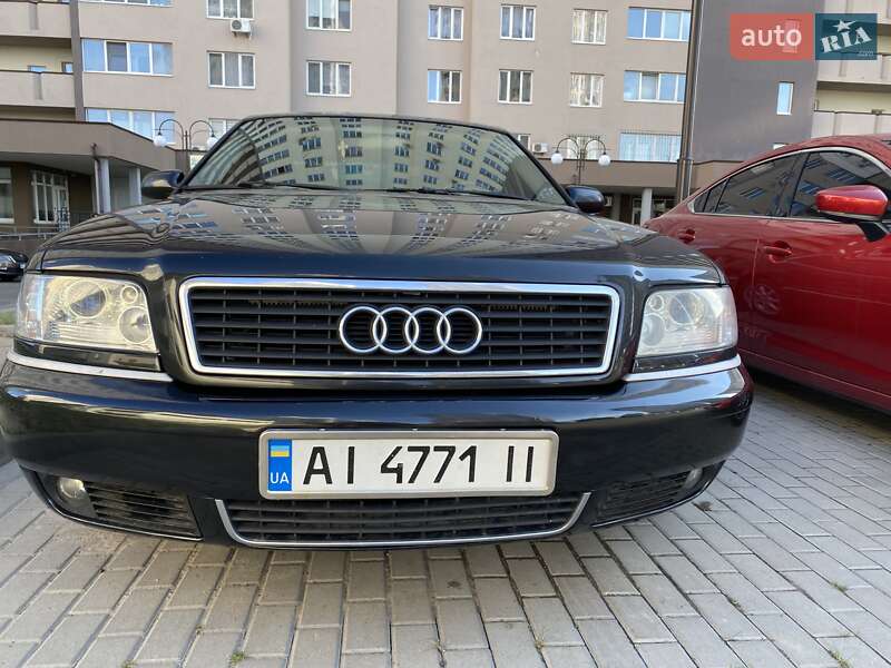 Седан Audi A8 2001 в Броварах