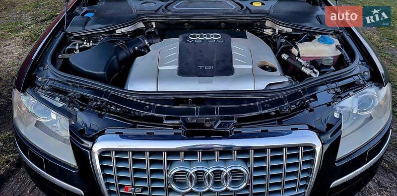 Седан Audi A8 2005 в Очакове