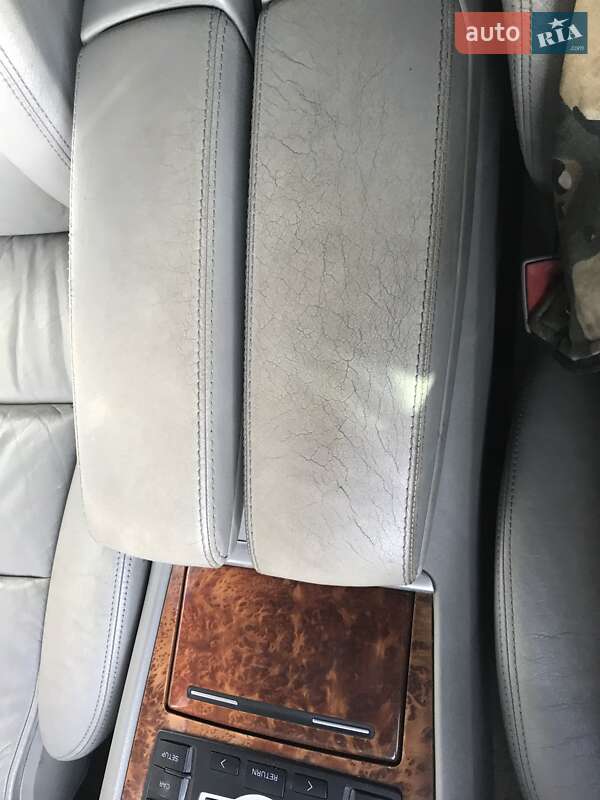 Седан Audi A8 2004 в Киеве