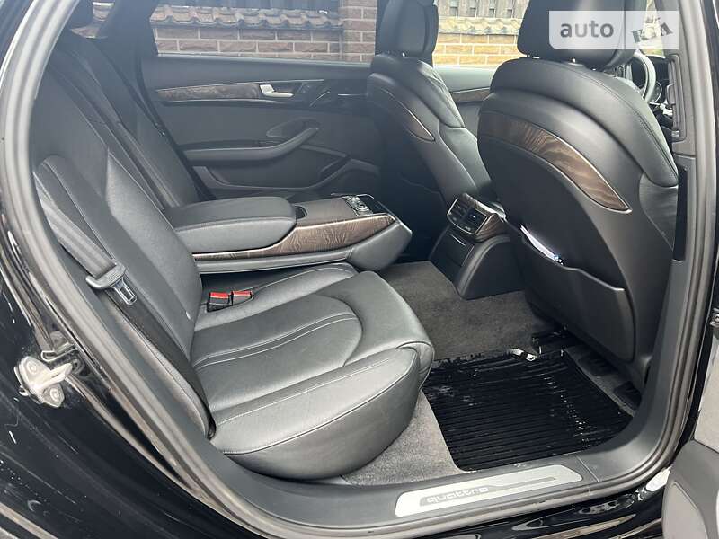Седан Audi A8 2016 в Рівному фото 16 Седан Audi A8 2016 в Рівному
