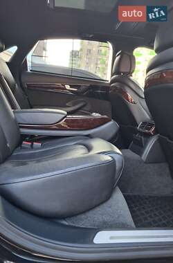 Седан Audi A8 2013 в 