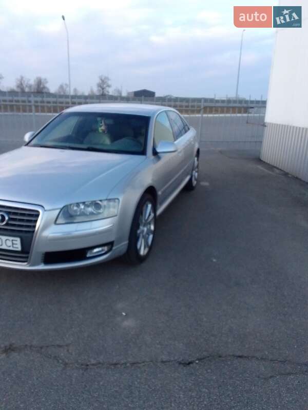 Седан Audi A8 2007 в Макарові