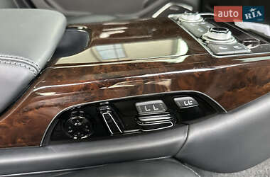 Седан Audi A8 2016 в 