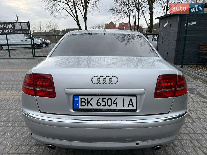 Седан Audi A8 2008 в Ровно